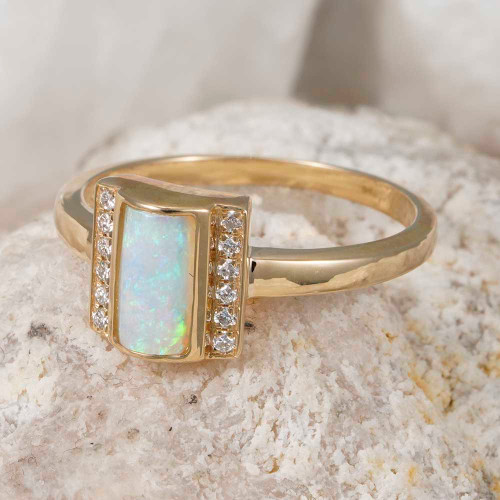  * EARTHS JELLY 14KT YELLOW GOLD & DIAMOND AUSTRALIAN WHITE OPAL RING